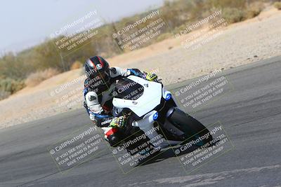 media/Mar-28-2022-Superbike Trackdays (Mon) [[b8603d0f67]]/Open Track Time/Turn 3 Inside/